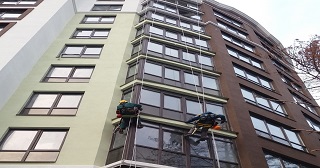 Установка крыши на балкон Черемхово цена от 1017 руб. м/2.